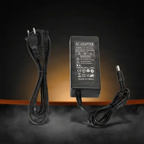 Adaptor priza pt sursa de tensiune Hurricane